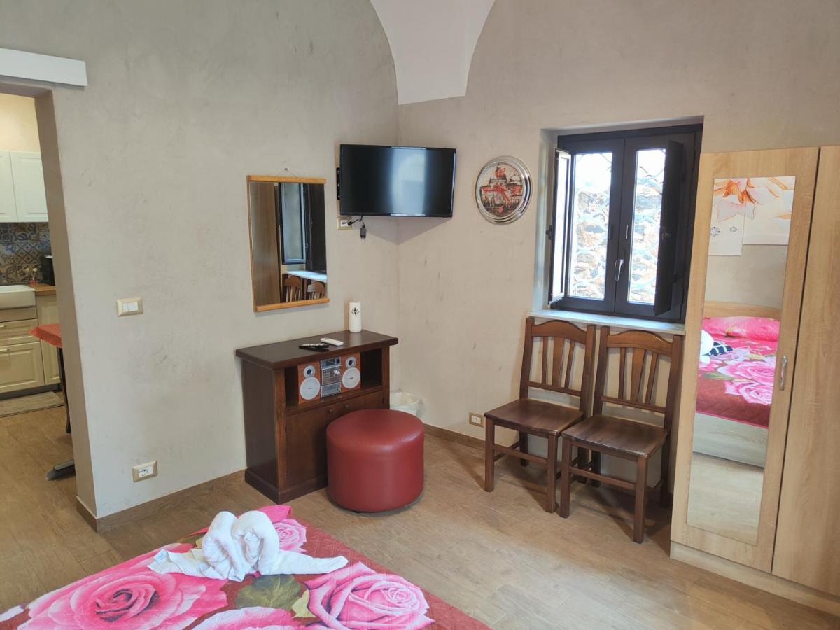 Pantaleone Holiday House Apartment Catania Bagian luar foto